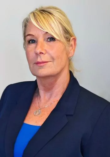 Anke Friede ist verantwortlich für die Einarbeitung und Begleitung der kooperierenden Versicherungsmakler.
